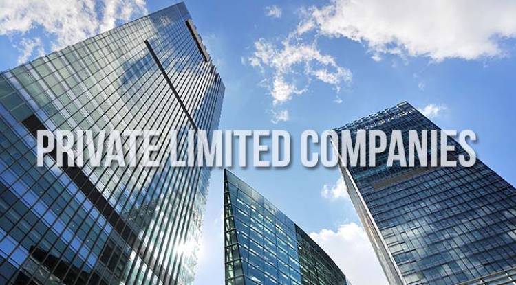 How many people are required to register Private Limited Company in India?